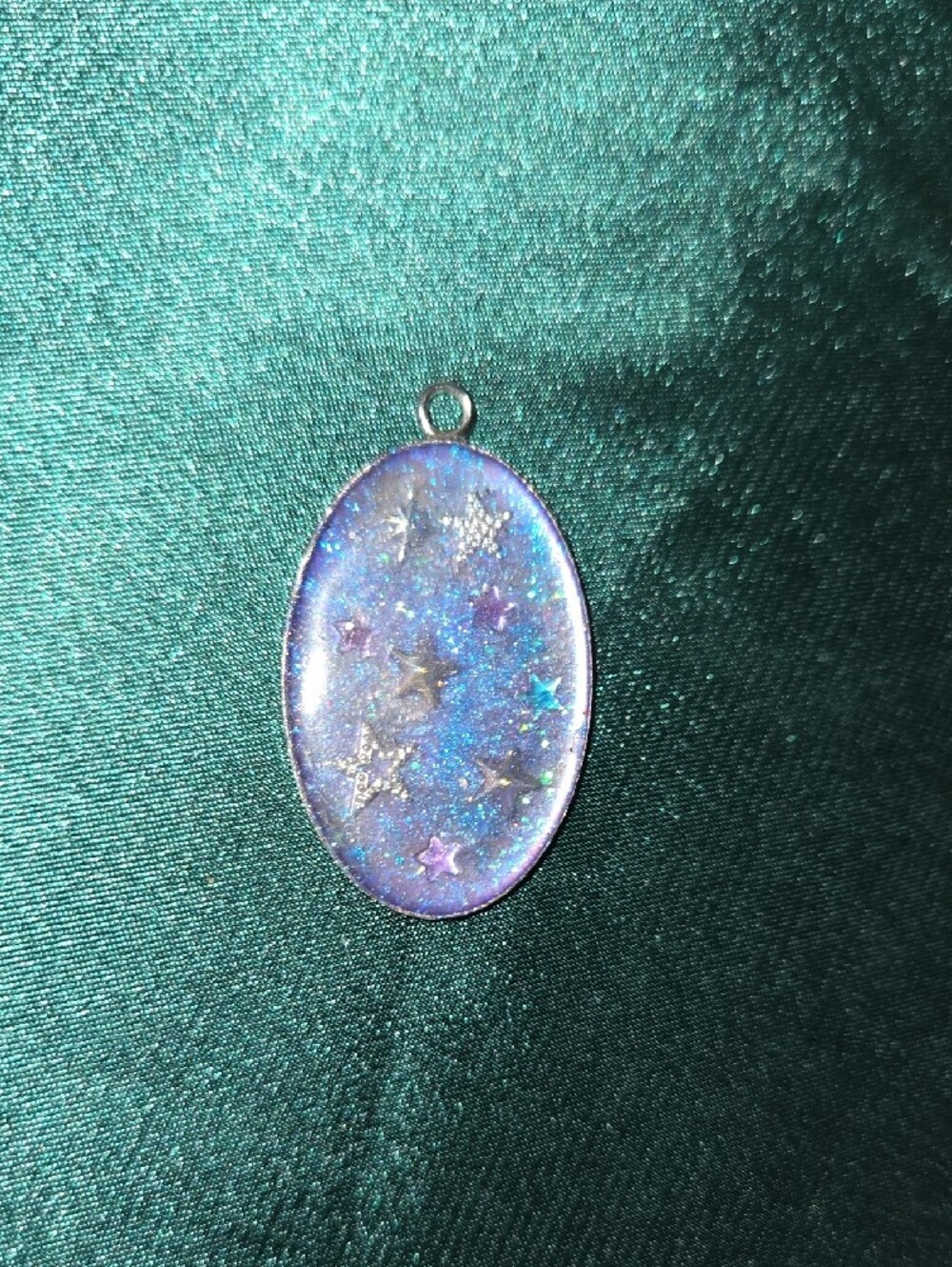 Hand Crafted Iridescent Purple Star Resin Pendant Necklace - Picture 3 of 5